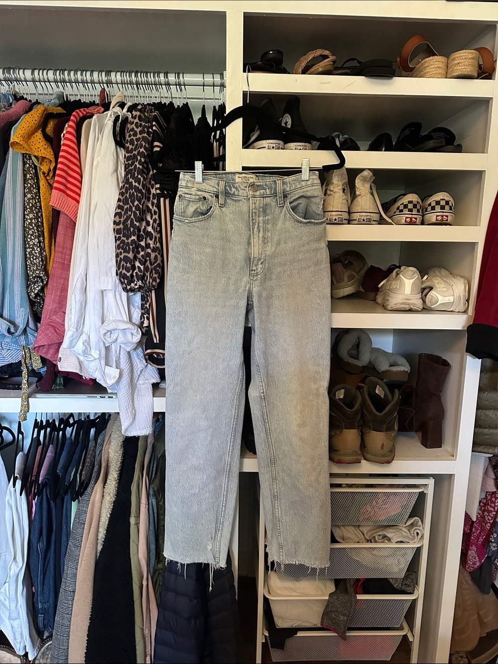 Abercrombie & Fitch Light Wash The ‘90s Straight Ultra High Rise Jeans